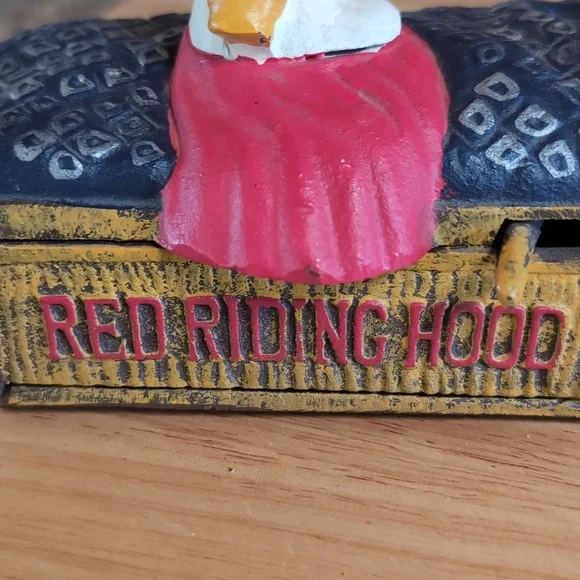 Red Riding Hood Cast Iron Mechanical Bank - Picture 6 of 6